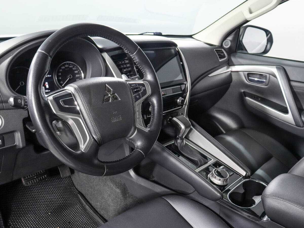 Mitsubishi Pajero Sport, 2020 Фото №12