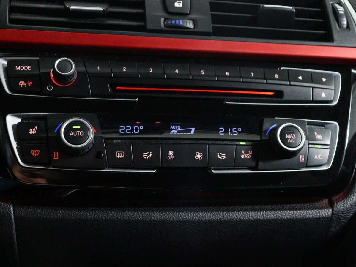 BMW 3 серии 320d, 2016 Фото №16