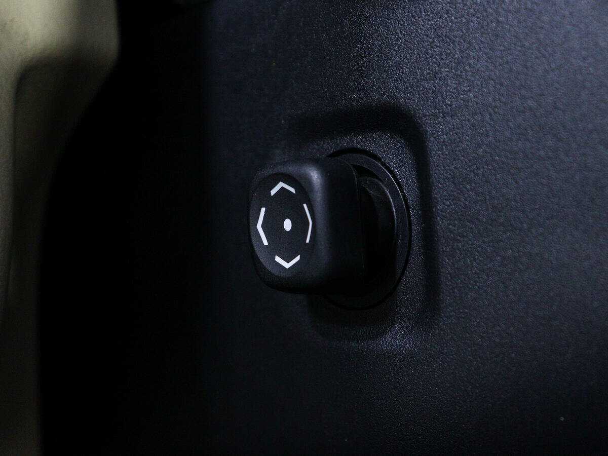 Toyota Camry, 2021 Фото №21