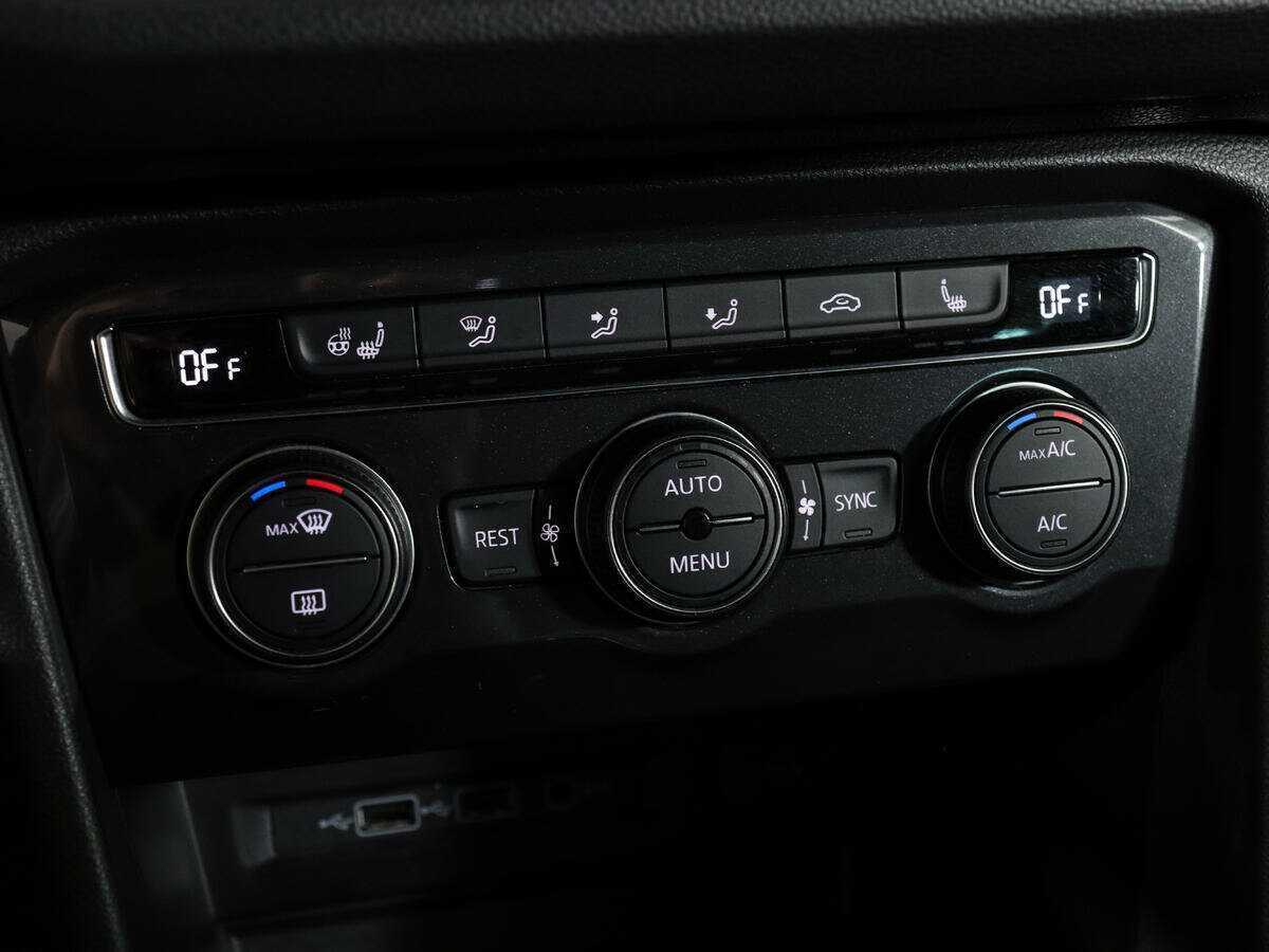 Volkswagen Tiguan, 2018 Фото №23