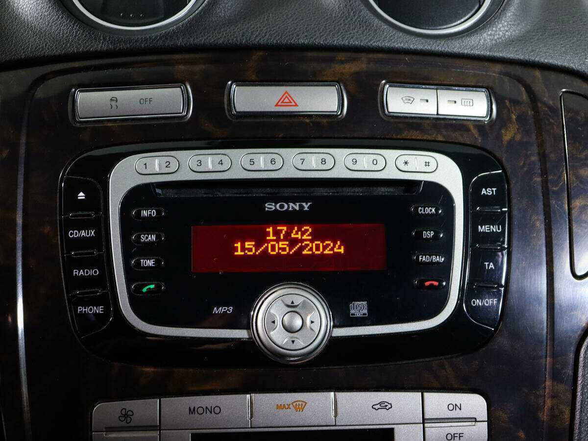 Ford Mondeo, 2010 Фото №21