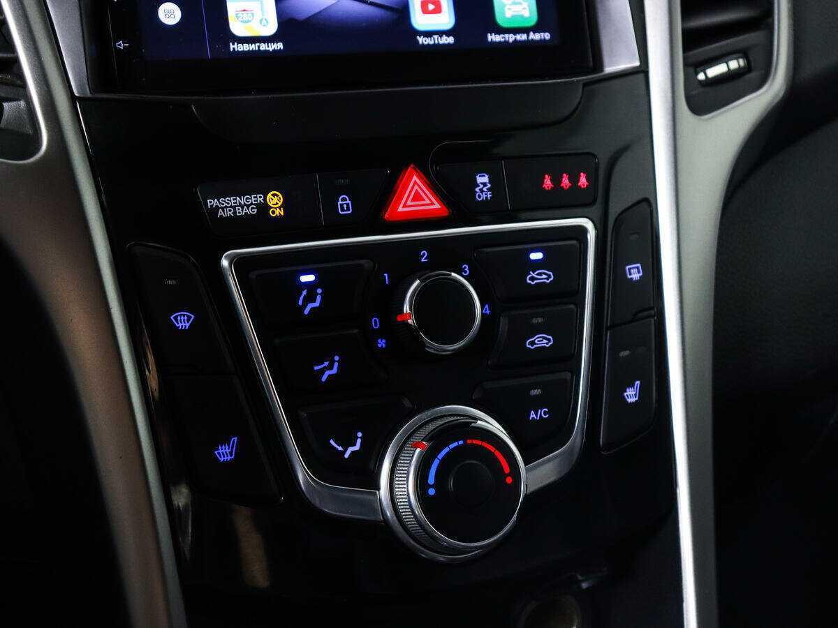 Hyundai i30, 2012 Фото №19