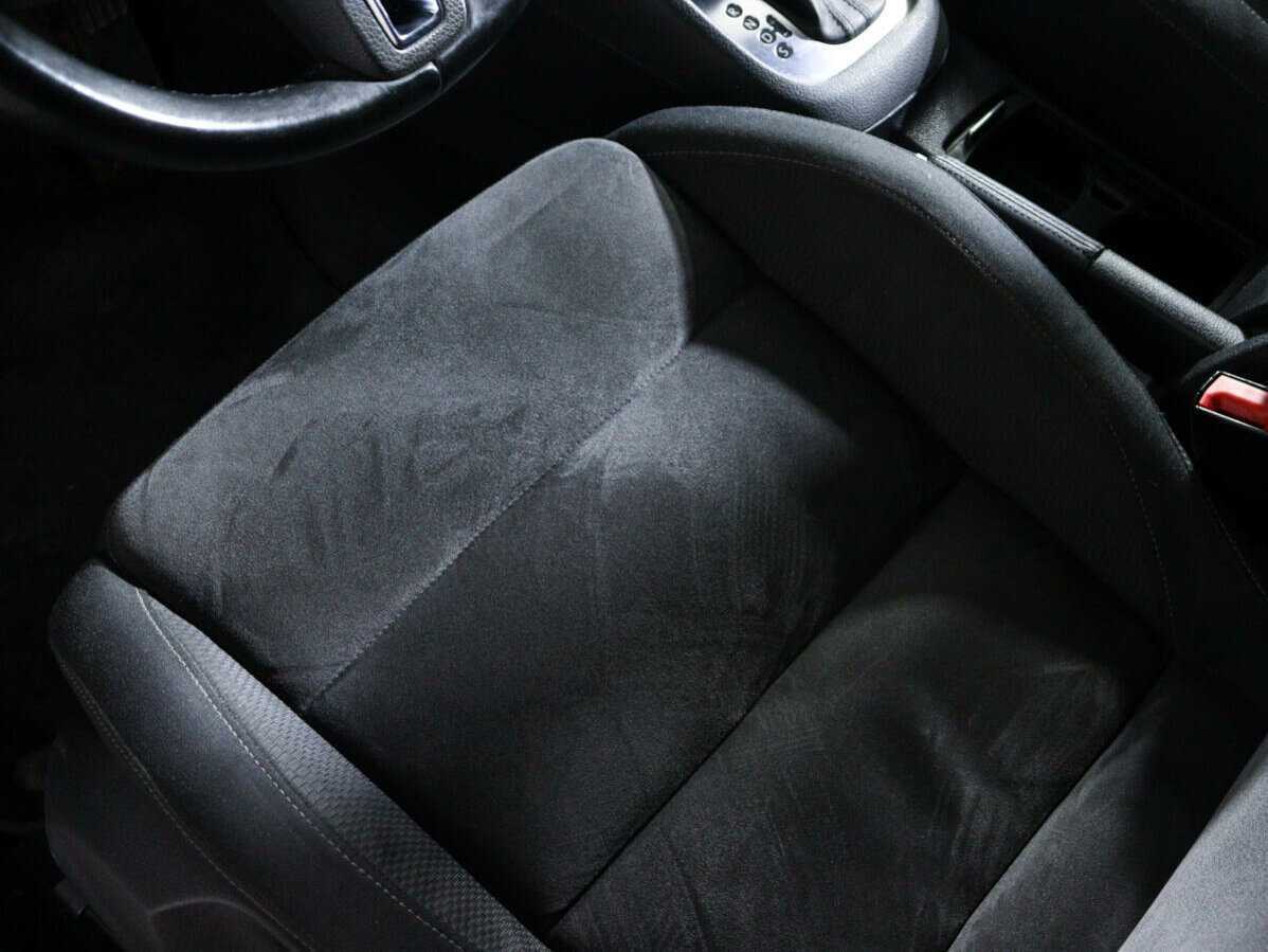 Volkswagen Golf, 2009 Фото №16