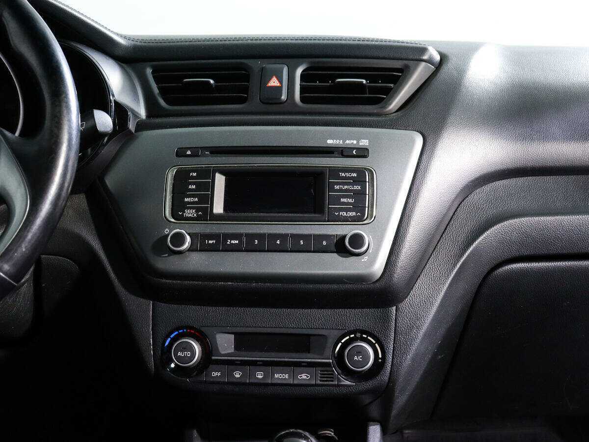 Kia Rio, 2016 Фото №13