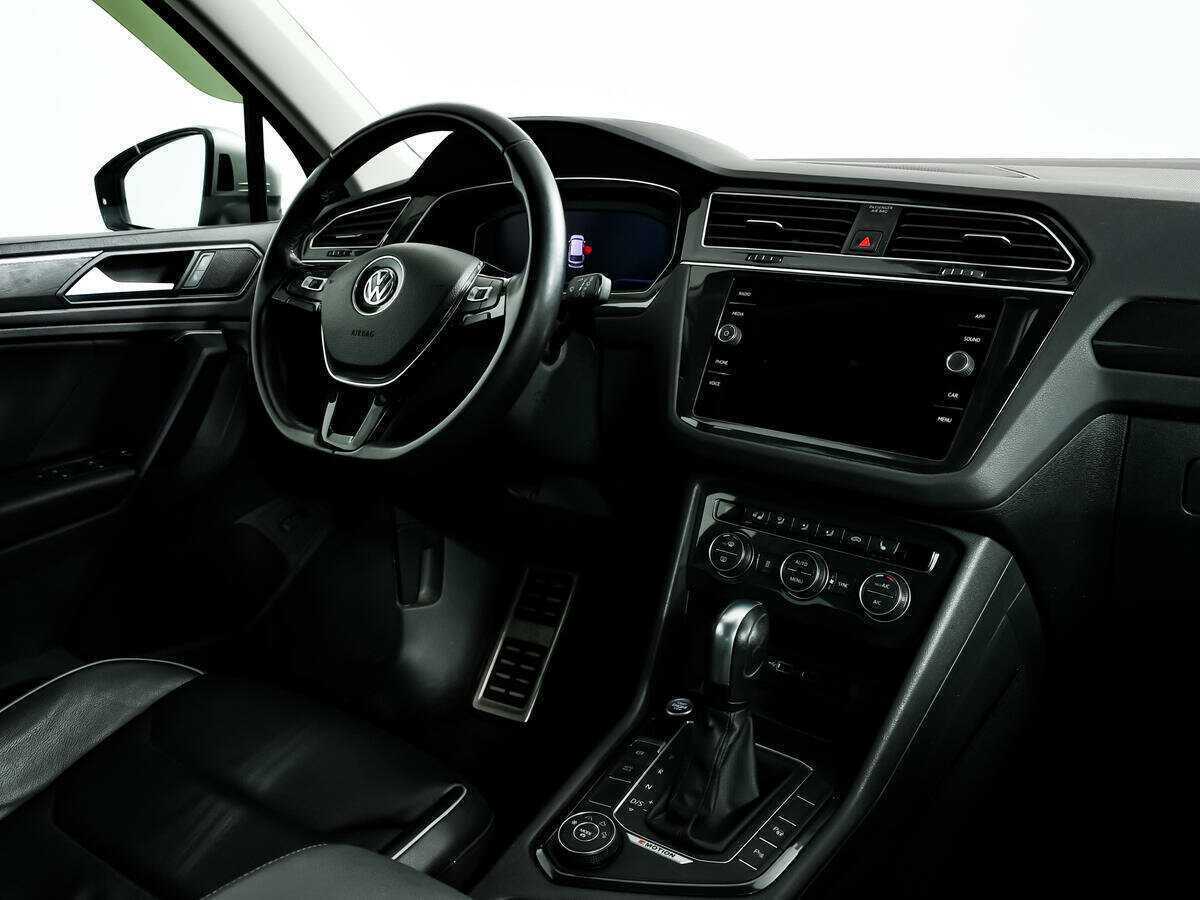 Volkswagen Tiguan, 2020 Фото №9
