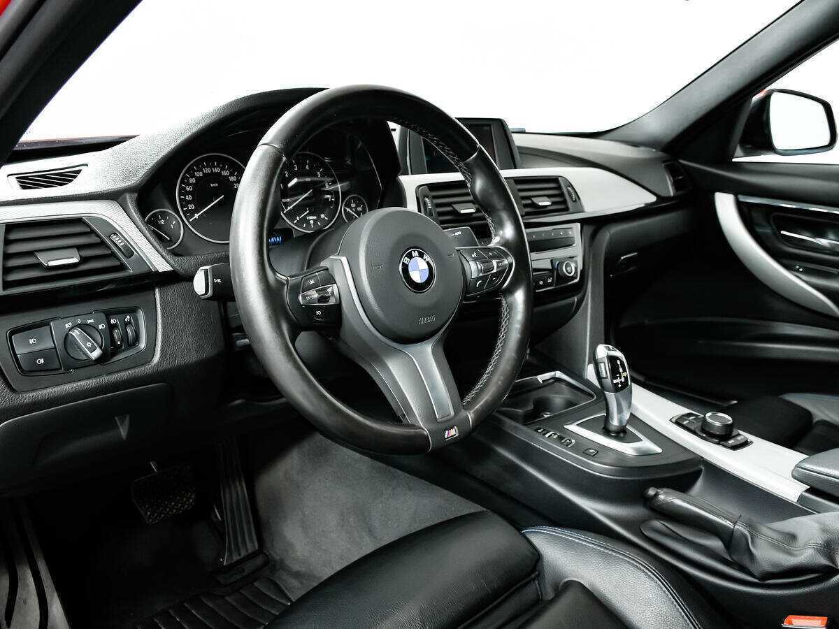 BMW 3 серии 320i xDrive, 2018 Фото №13