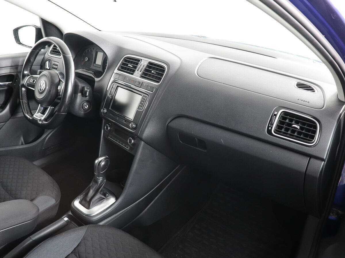 Volkswagen Polo, 2018 Фото №10