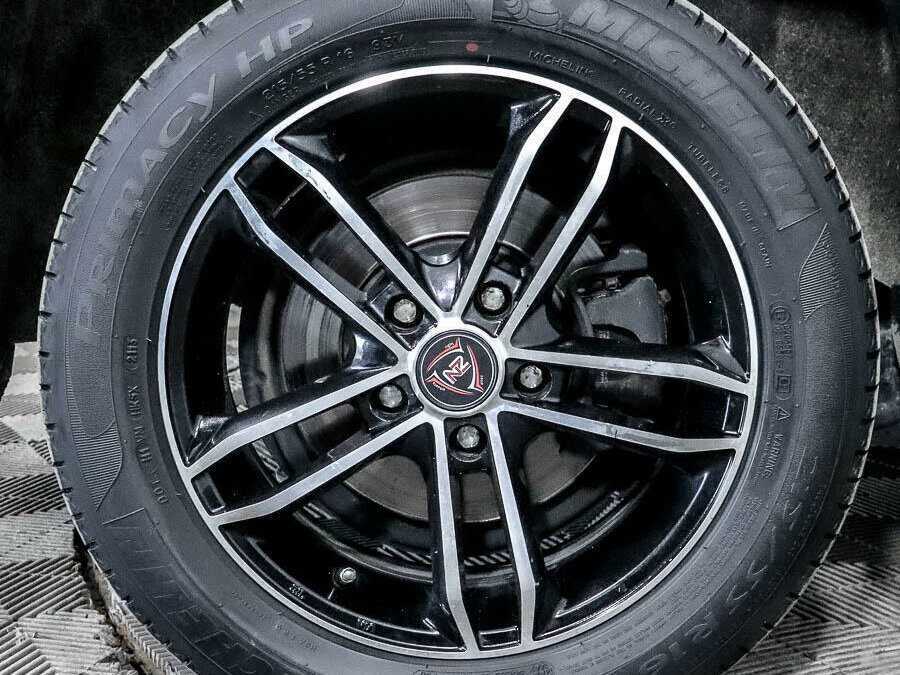 Volkswagen Tiguan, 2011 Фото №15