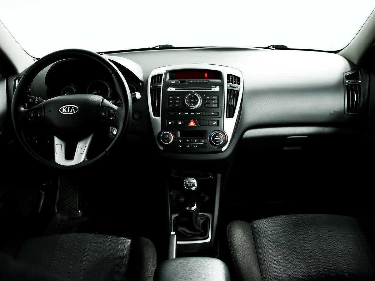 Kia Ceed, 2010 Фото №11