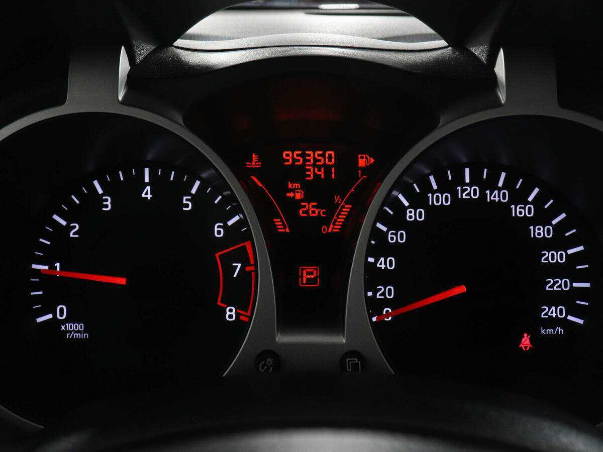 Nissan Juke, 2011 Фото №11