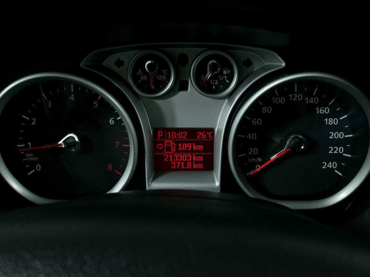 Ford Focus, 2010 Фото №12