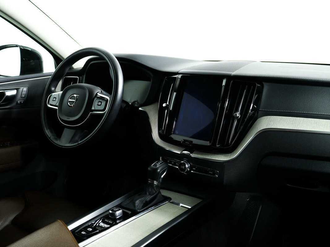 Volvo XC60, 2019 Фото №7