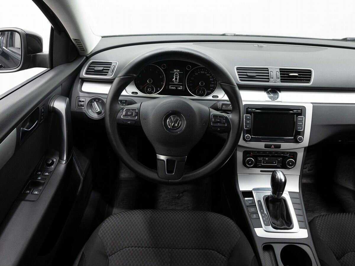 Volkswagen Passat, 2011 Фото №16