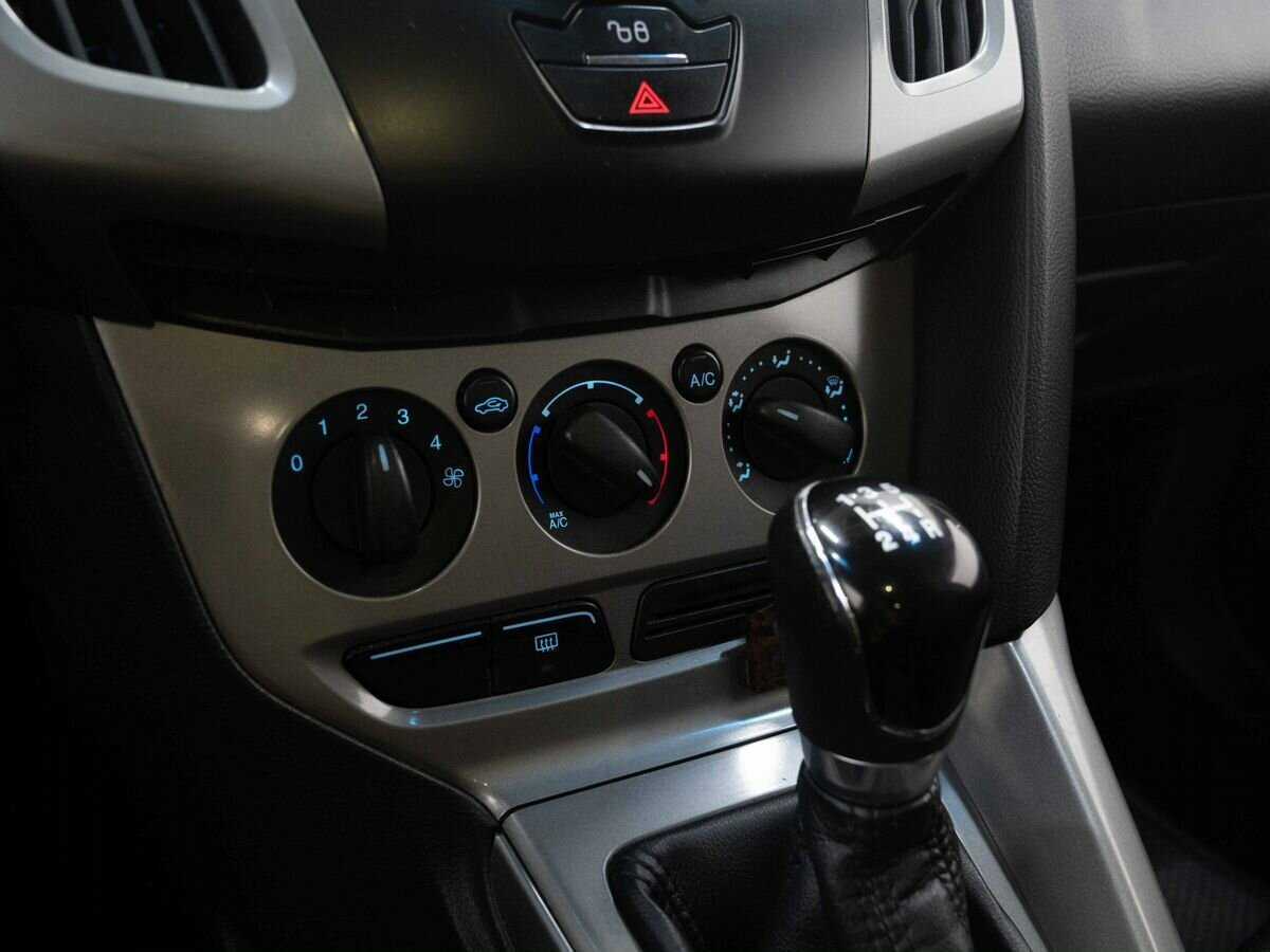 Ford Focus, 2011 Фото №22