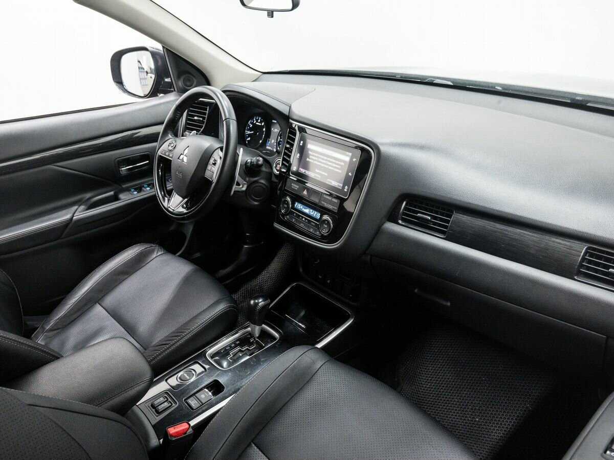 Mitsubishi Outlander, 2017 - 285 598 км. | Фото №8