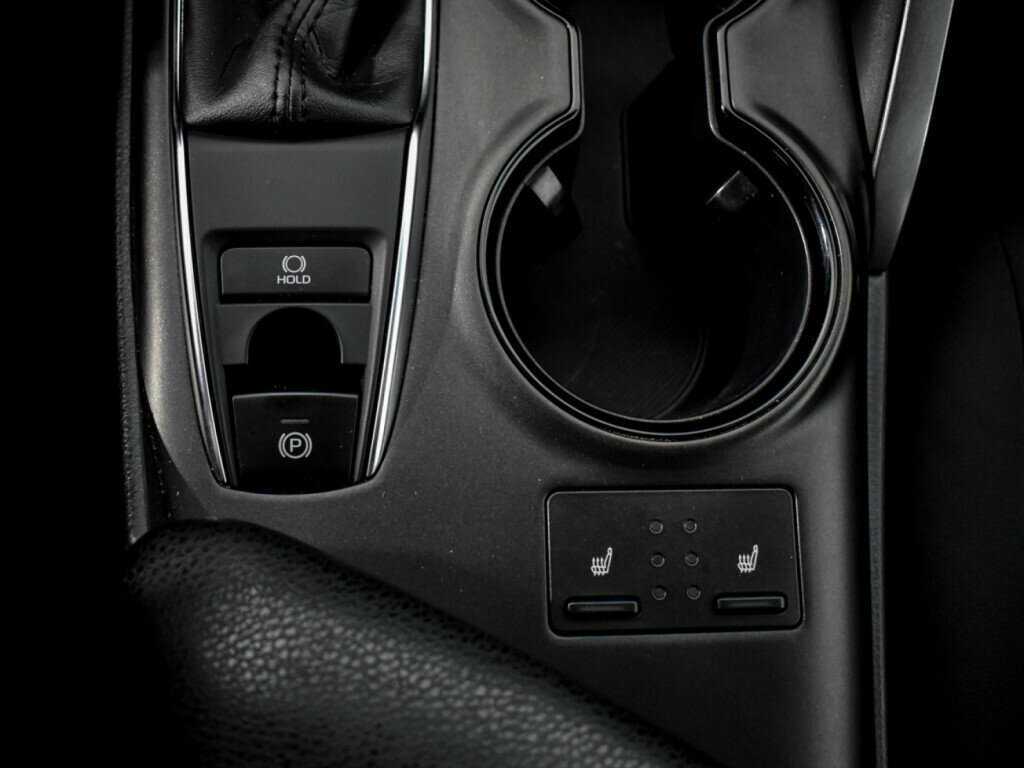 Toyota Camry, 2021 Фото №11