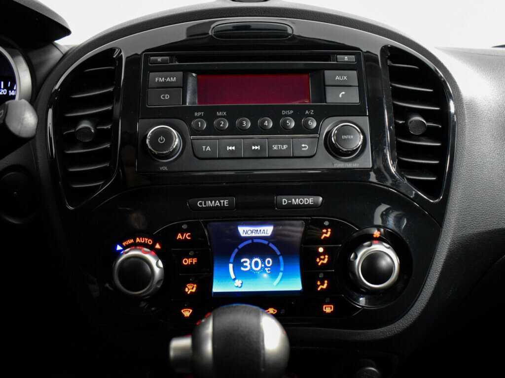 Nissan Juke, 2011 Фото №13