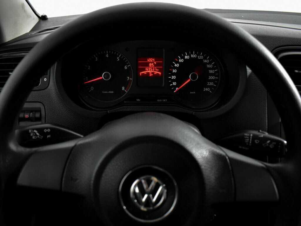 Volkswagen Polo, 2011 Фото №15