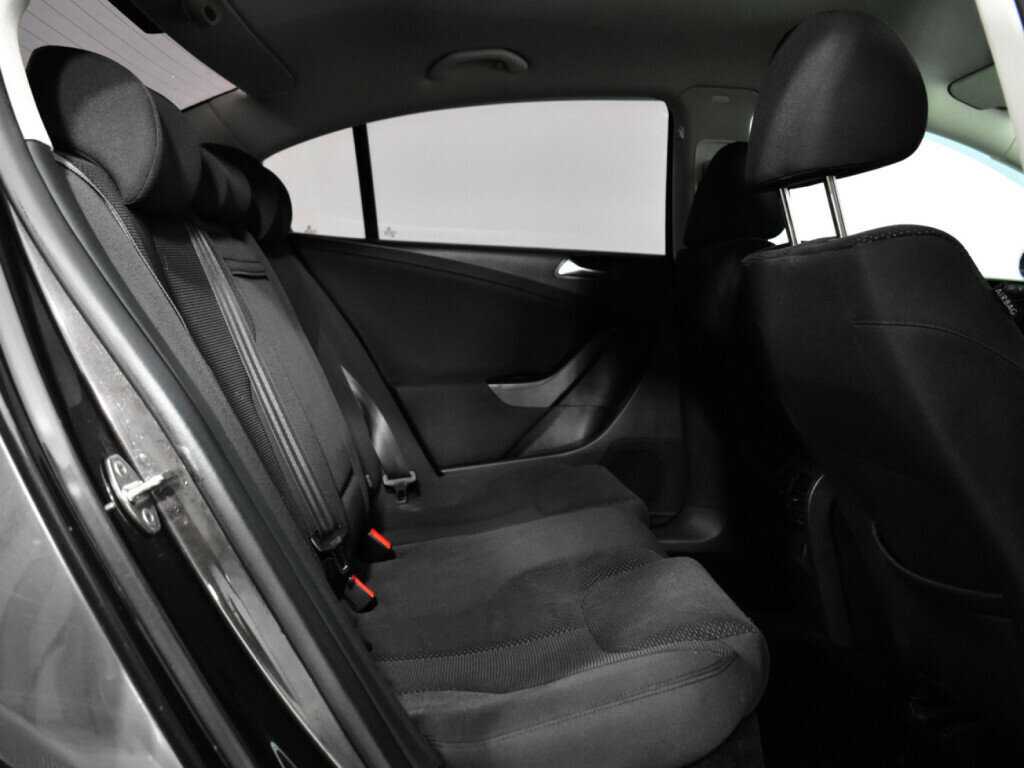 Volkswagen Passat, 2010 Фото №10