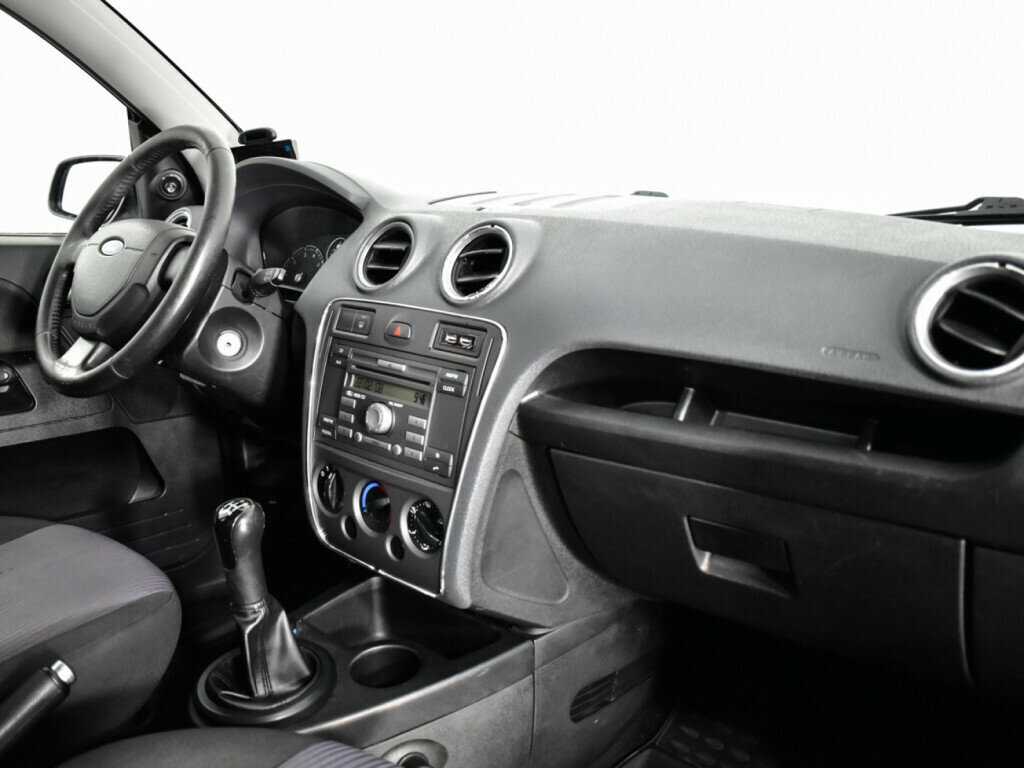 Ford Fusion, 2007 - 220 430 км. | Фото №7