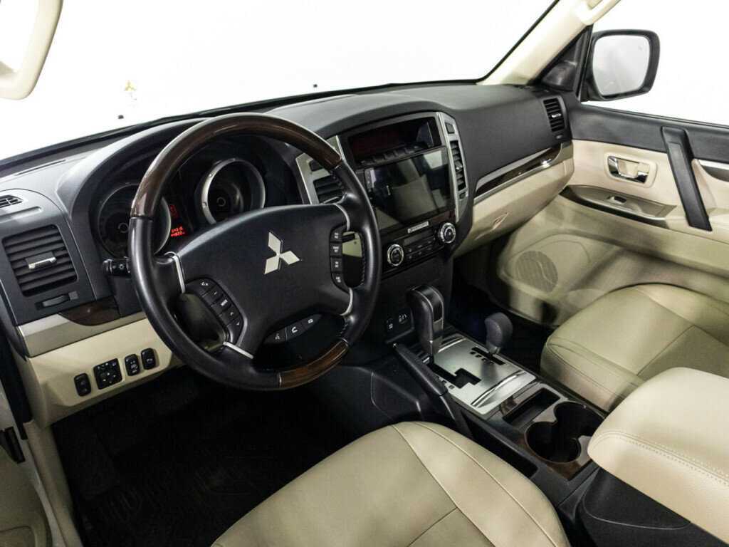 Mitsubishi Pajero, 2019 Фото №11