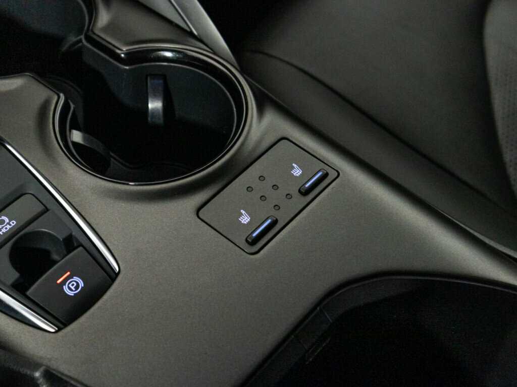 Toyota Camry, 2021 Фото №18