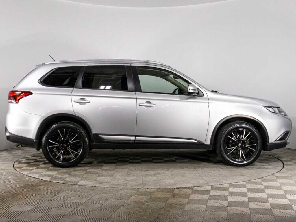 Mitsubishi Outlander, 2016 - 65 641 км. | Фото №4