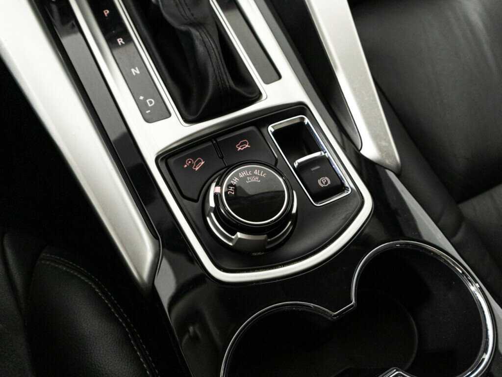 Mitsubishi Pajero Sport, 2016 Фото №20