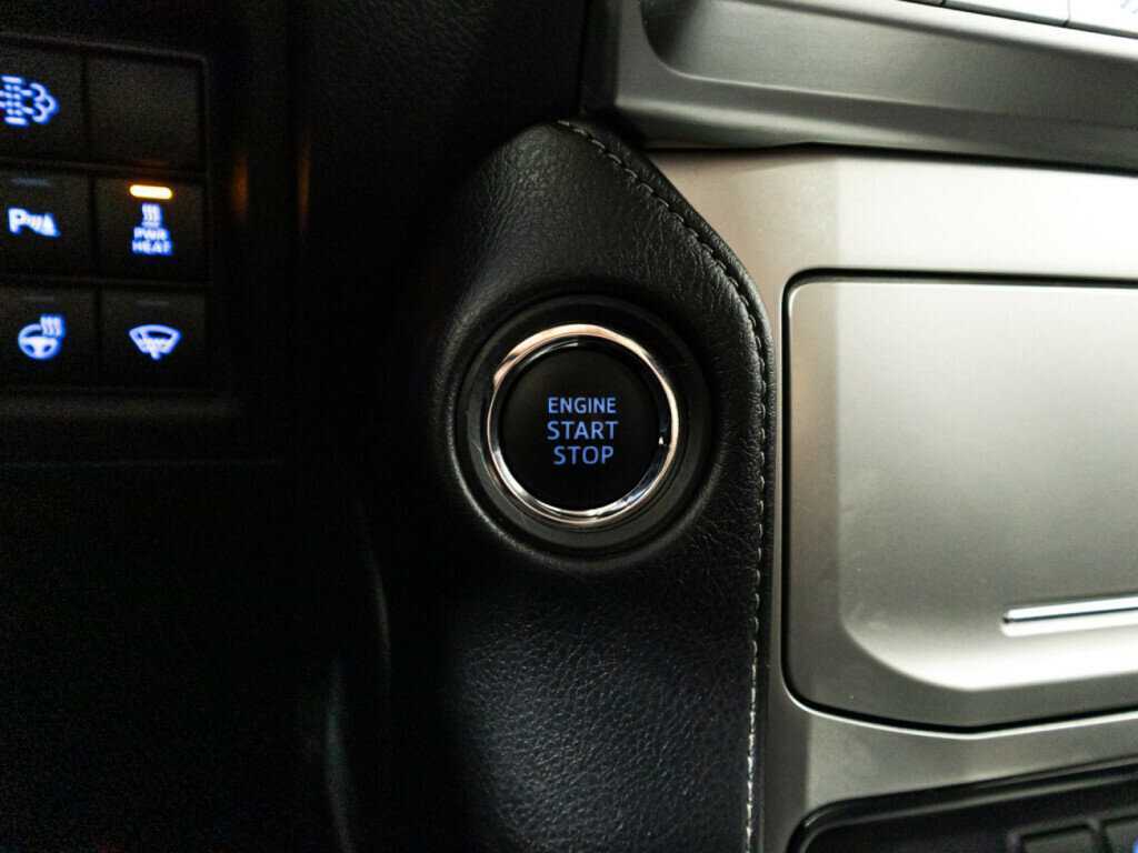 Toyota Land Cruiser Prado, 2018 Фото №20