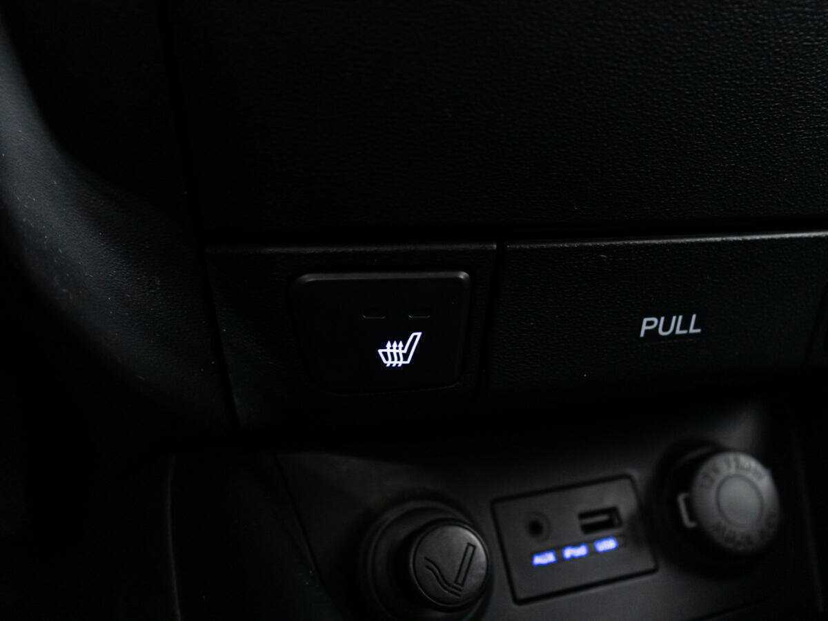 Hyundai i30, 2010 Фото №16