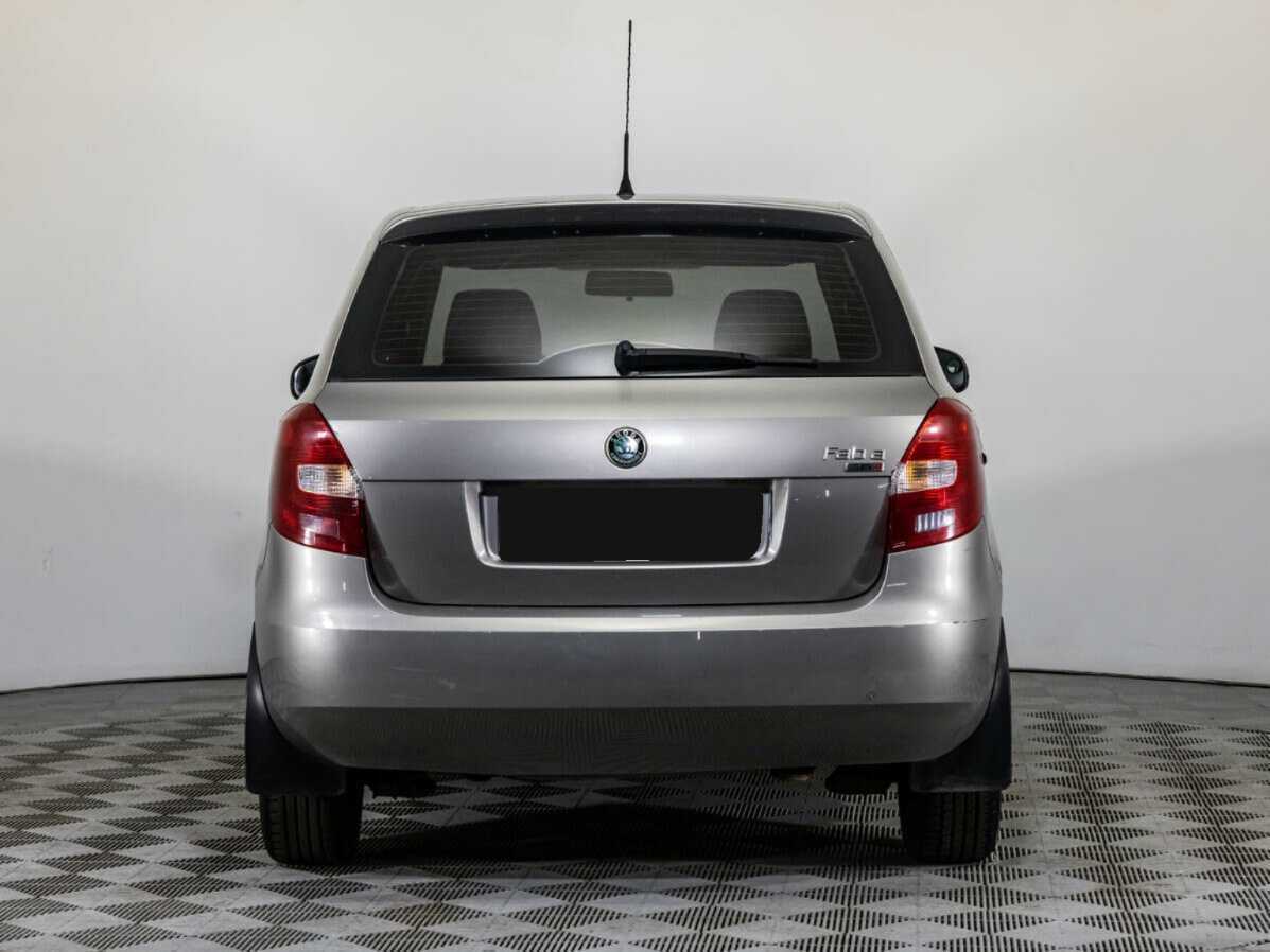 Skoda Fabia, 2011 - 235 840 км. | Фото №6