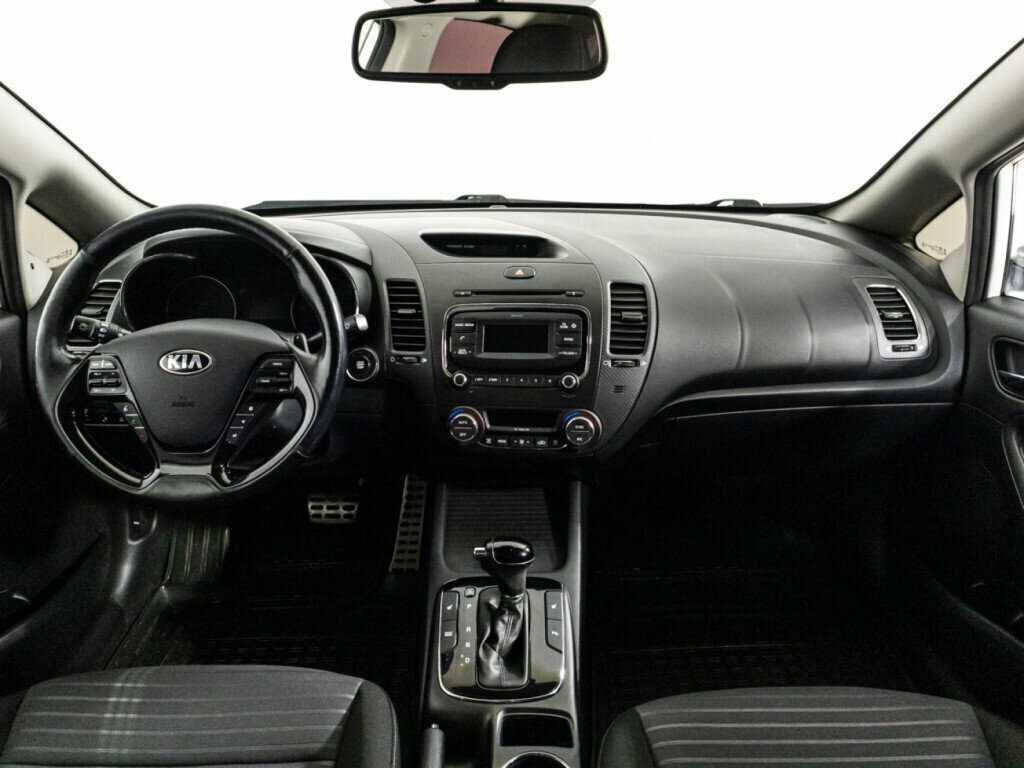 Kia Cerato, 2017 Фото №12