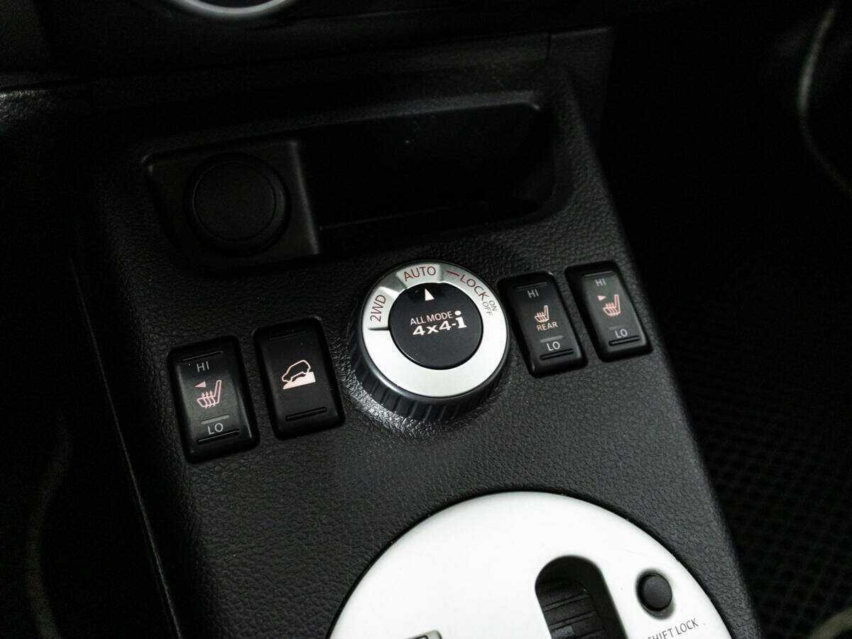 Nissan X-Trail, 2011 Фото №17