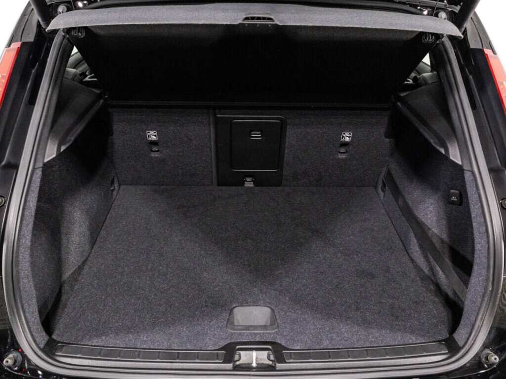 Volvo XC40, 2019 Фото №15