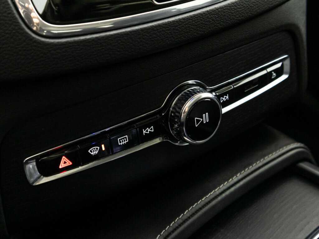 Volvo XC90 B5, 2020 Фото №23