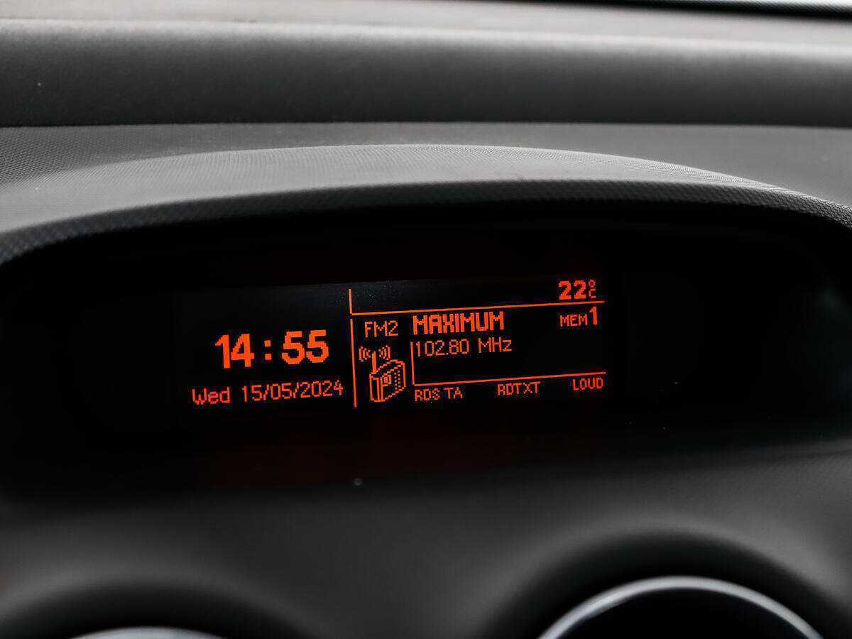 Peugeot 308, 2010 Фото №14