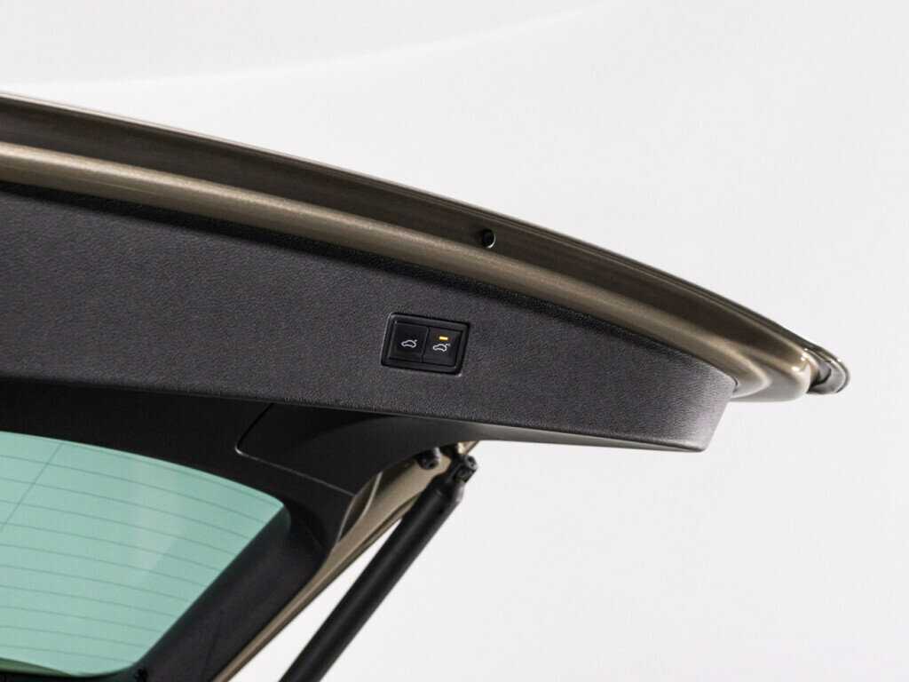 Volkswagen Tiguan, 2021 Фото №16