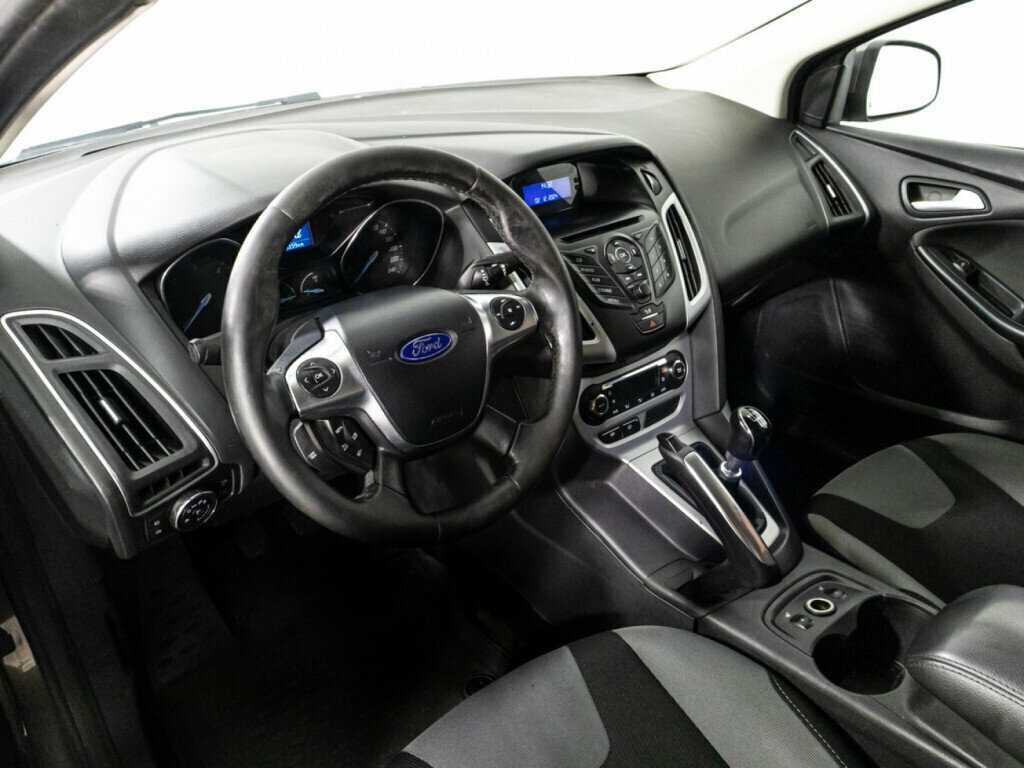 Ford Focus, 2011 Фото №11