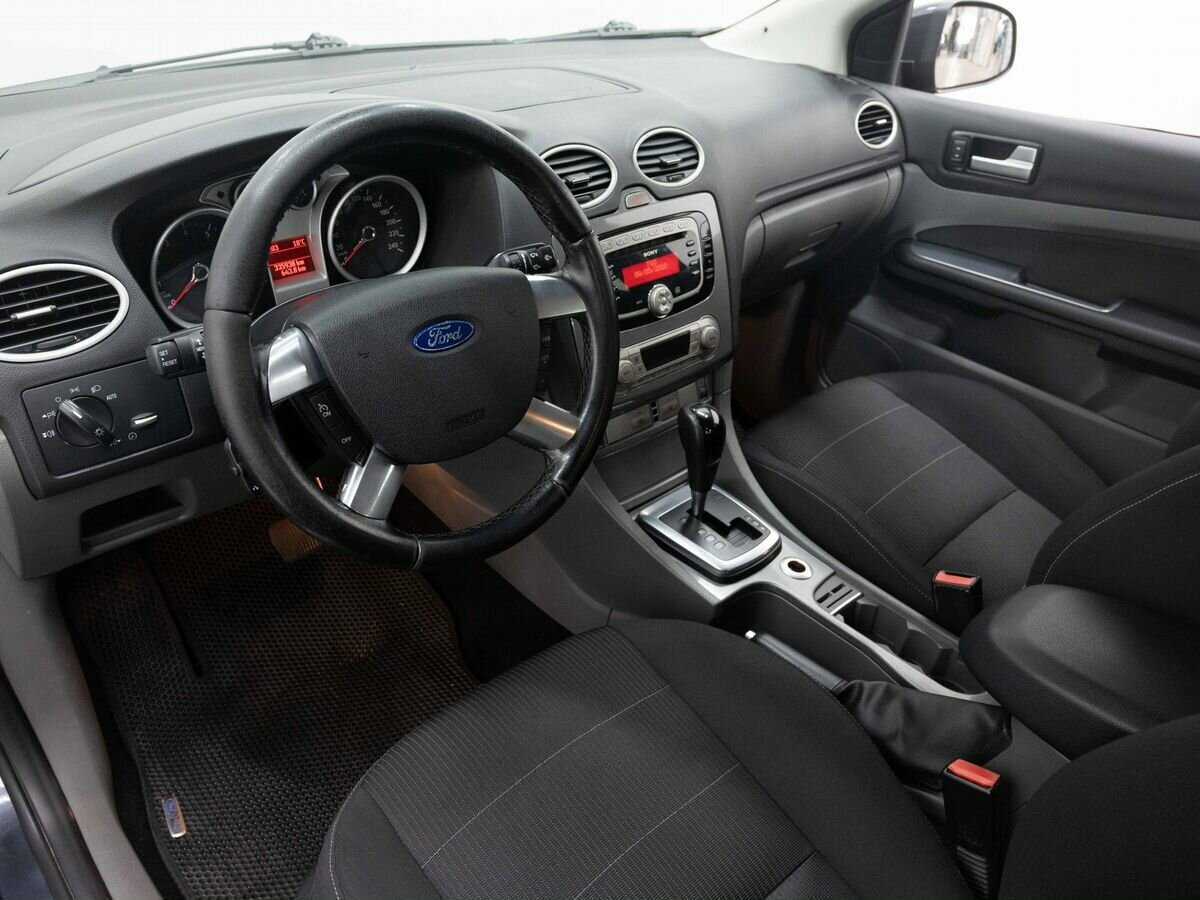 Ford Focus, 2010 Фото №8