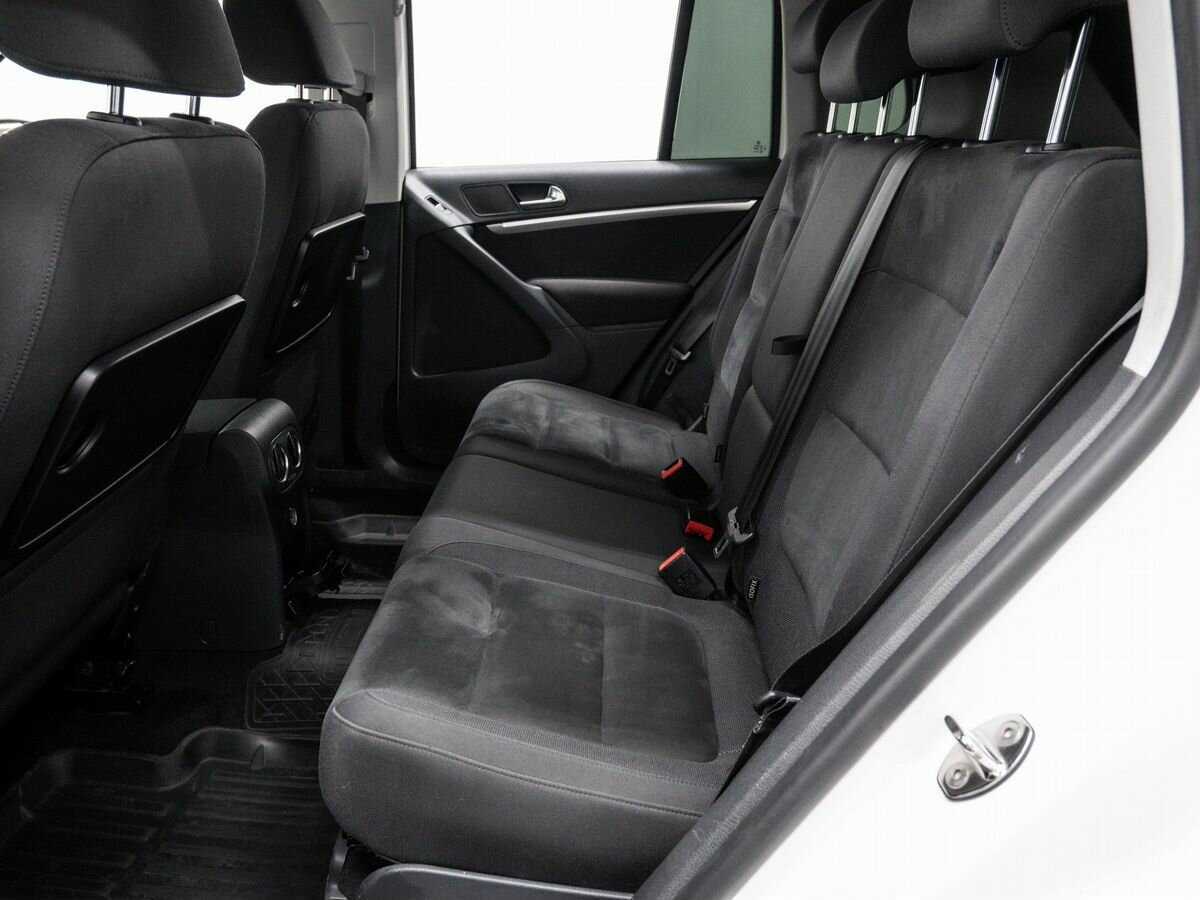 Volkswagen Tiguan, 2011 Фото №13