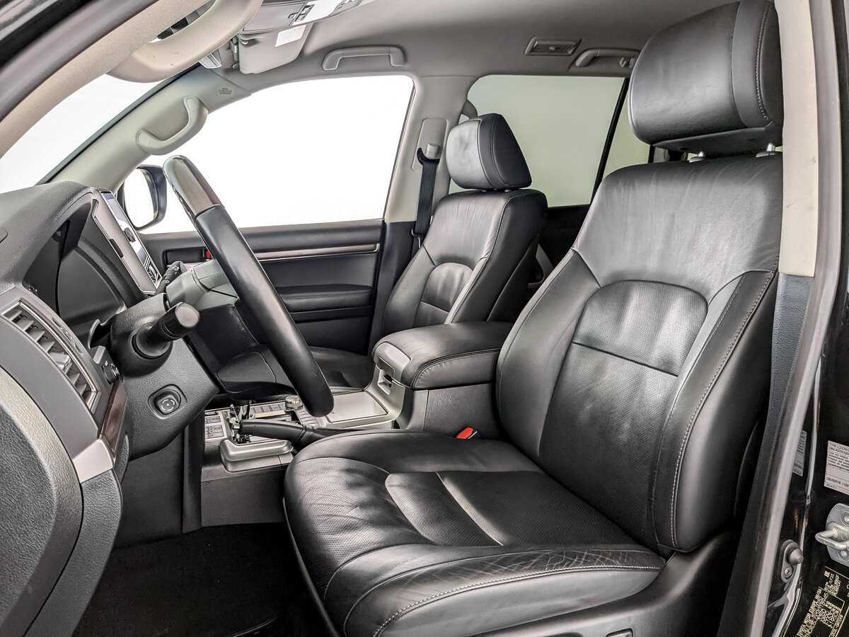 Toyota Land Cruiser, 2020 Фото №20