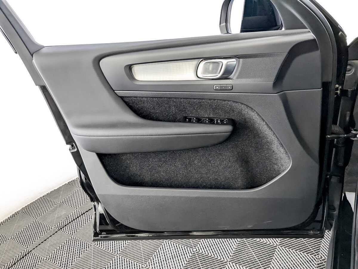 Volvo XC40, 2021 Фото №19
