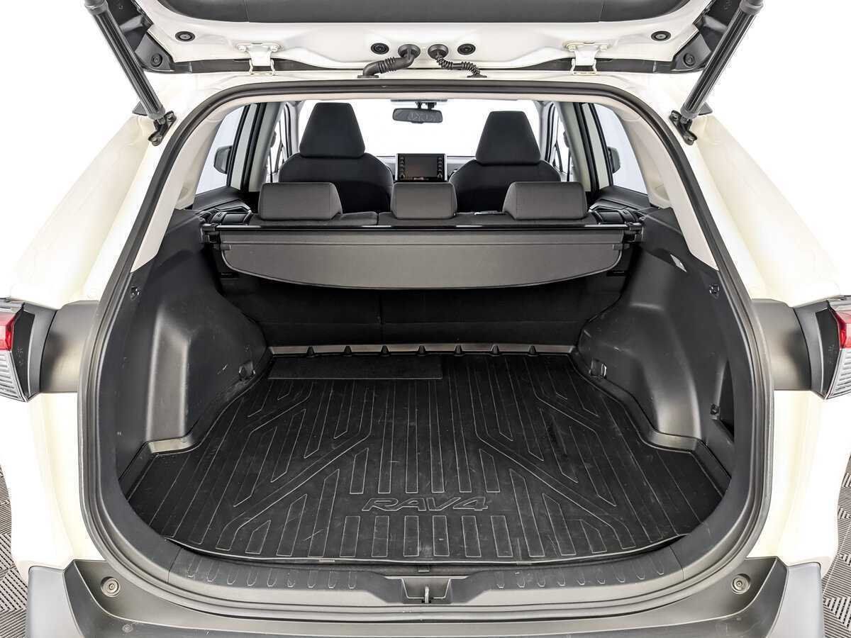 Toyota RAV4, 2021 Фото №10