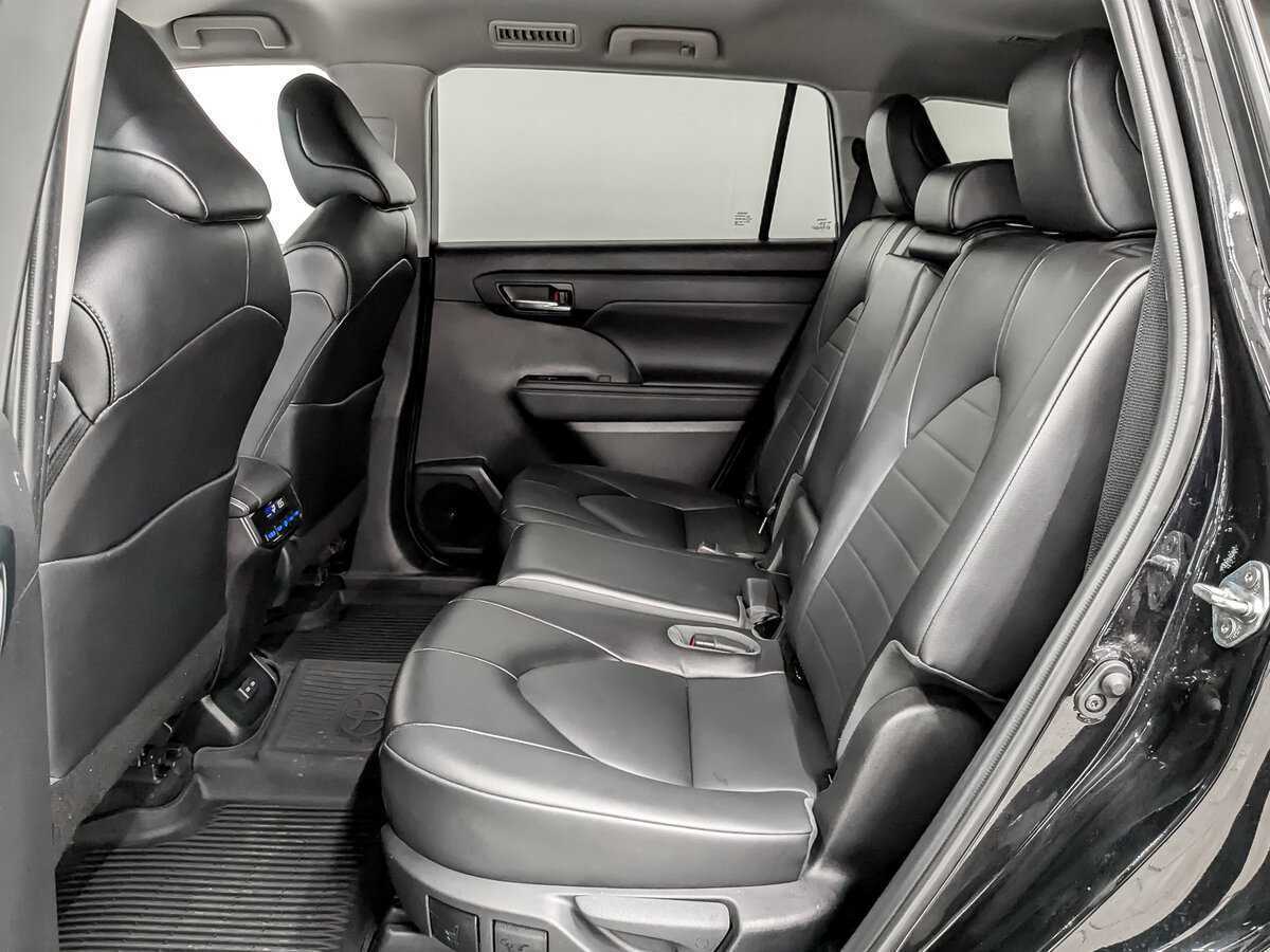 Toyota Highlander, 2021 Фото №12