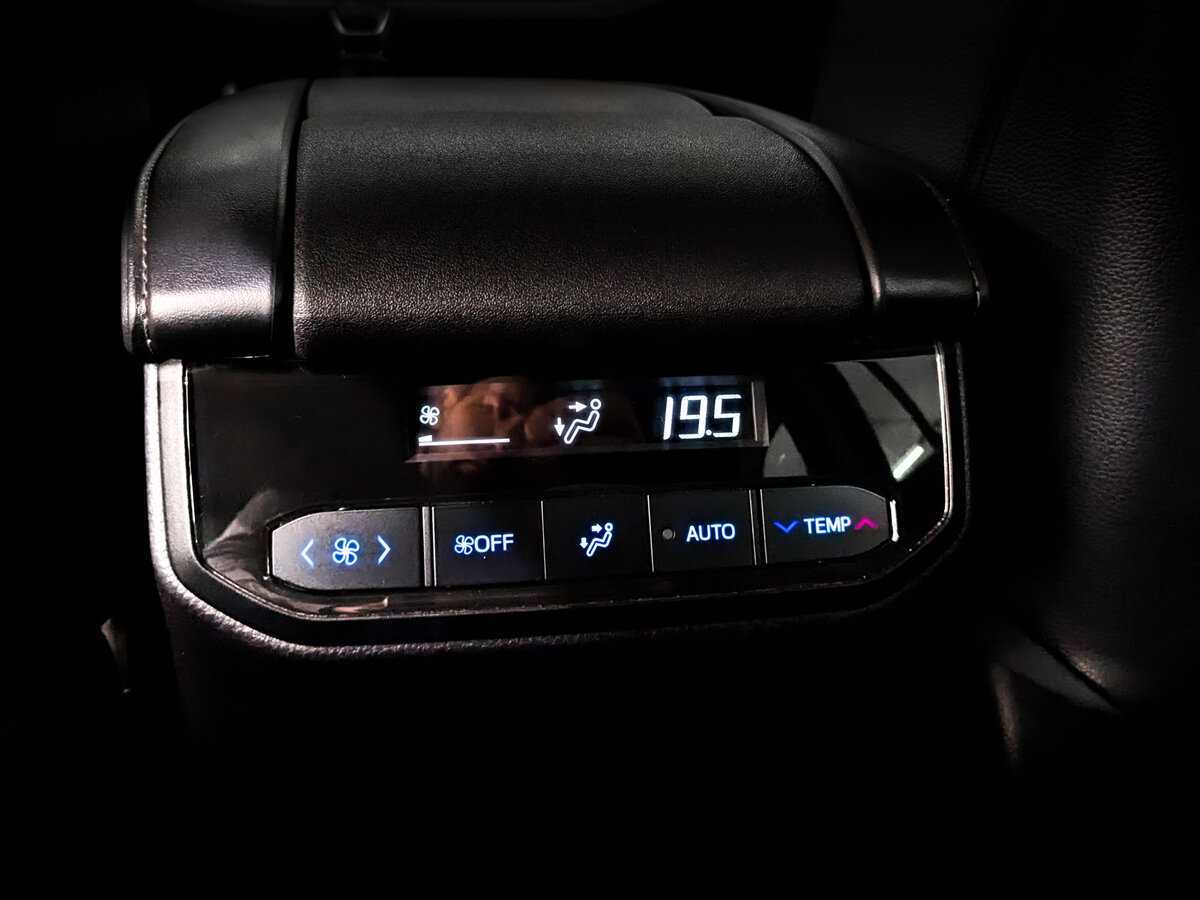 Toyota Highlander, 2021 Фото №27