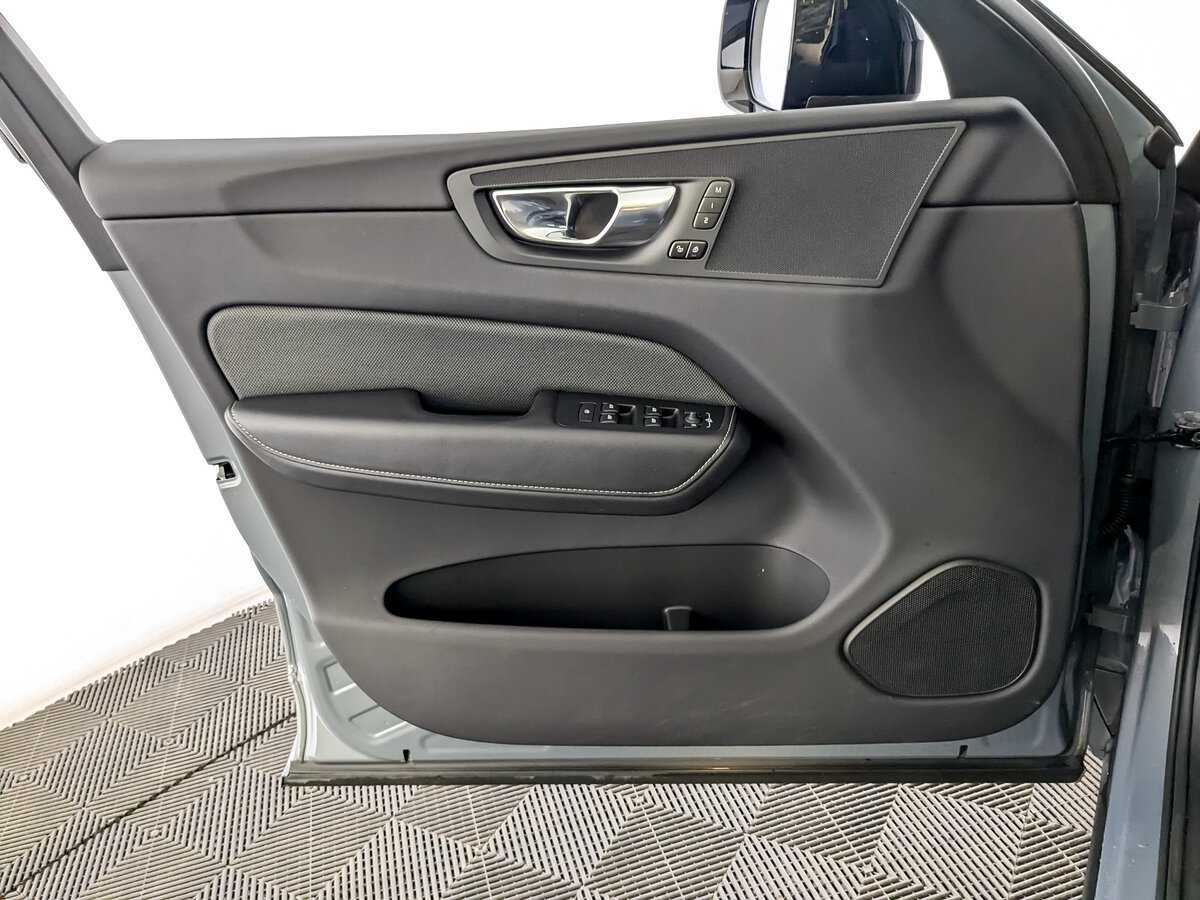Volvo XC60, 2022 Фото №19