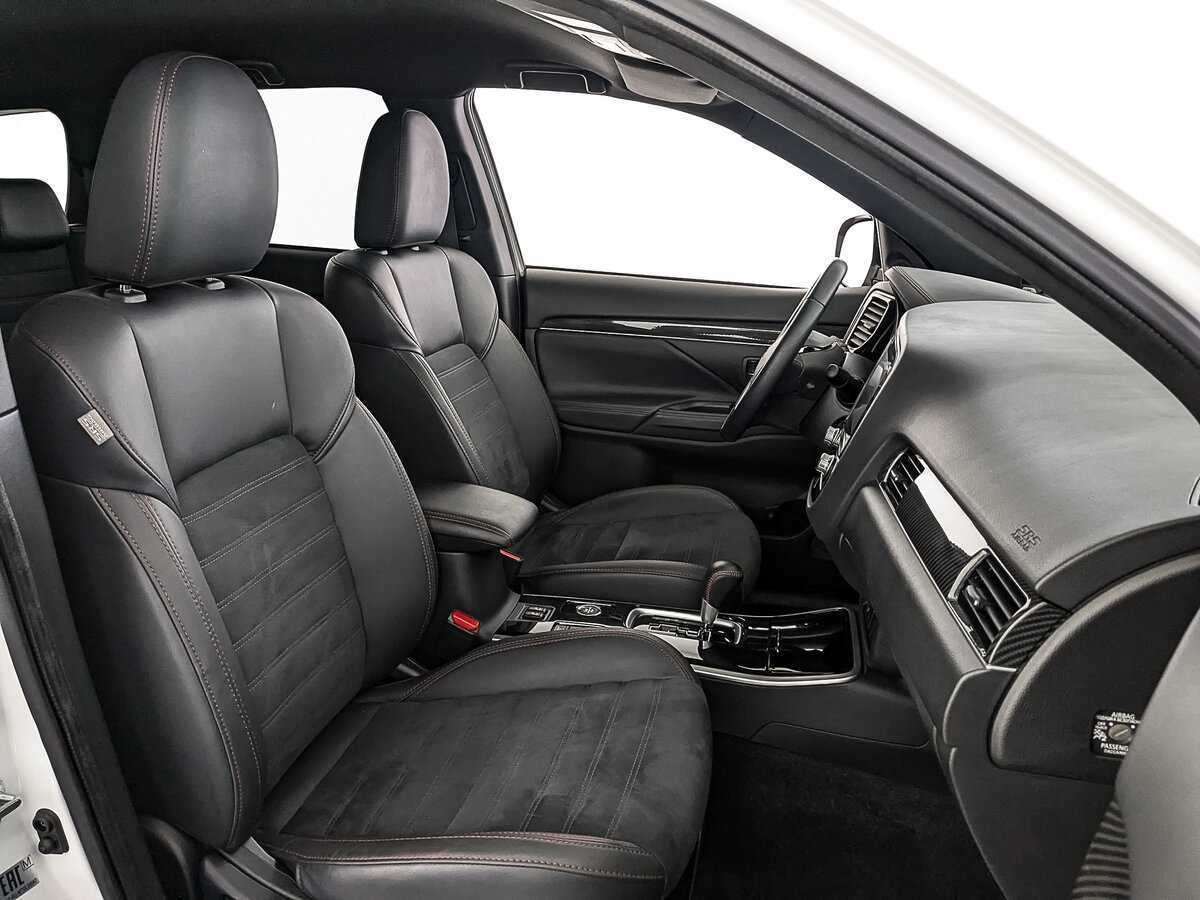 Mitsubishi Outlander, 2022 Фото №24