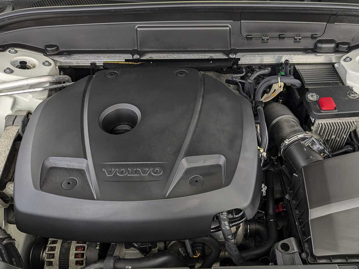 Volvo XC60, 2019 Фото №9