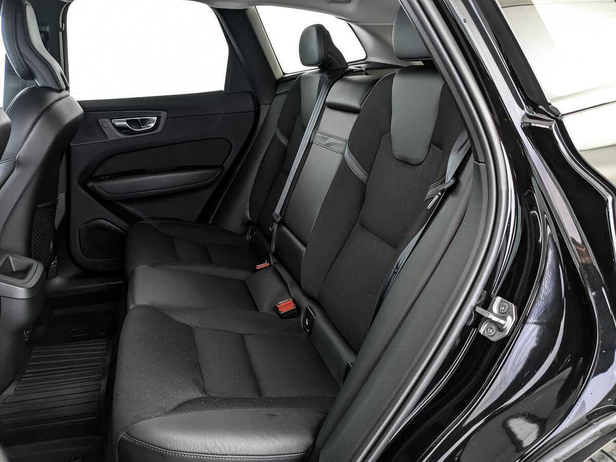 Volvo XC60, 2021 Фото №17