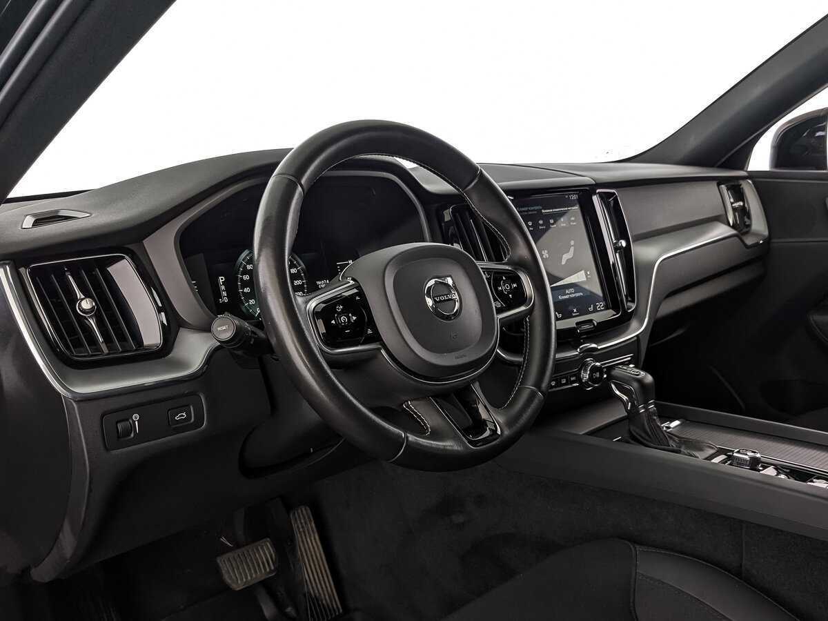 Volvo XC60, 2020 Фото №15